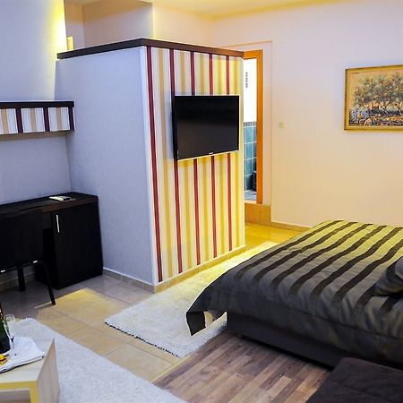 Beach Villa Bb Podstrana Exterior foto